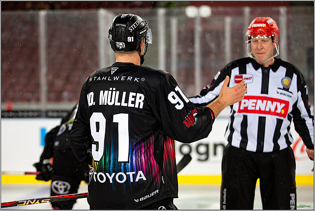 PENNY DEL; Koelner Haie- Fischtown Pinguins; Koeln, 22.12.2022